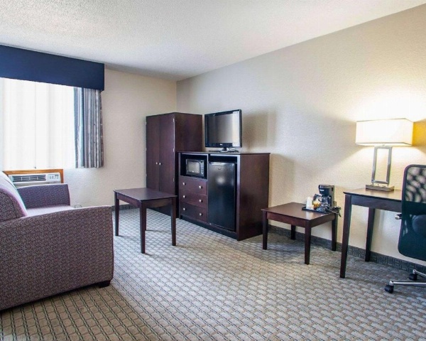 Quality Inn & Suites Ankeny-Des Moines image 24